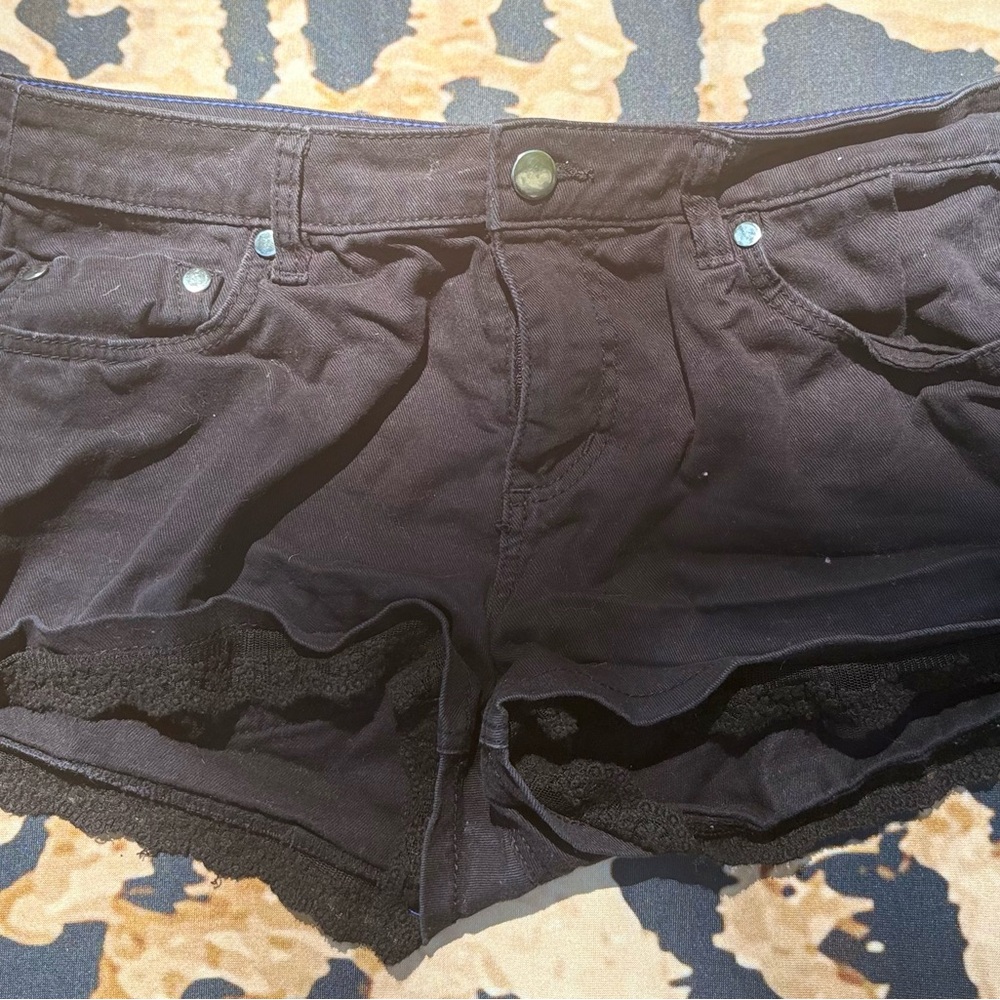 SHEIN Black Kids Shorts